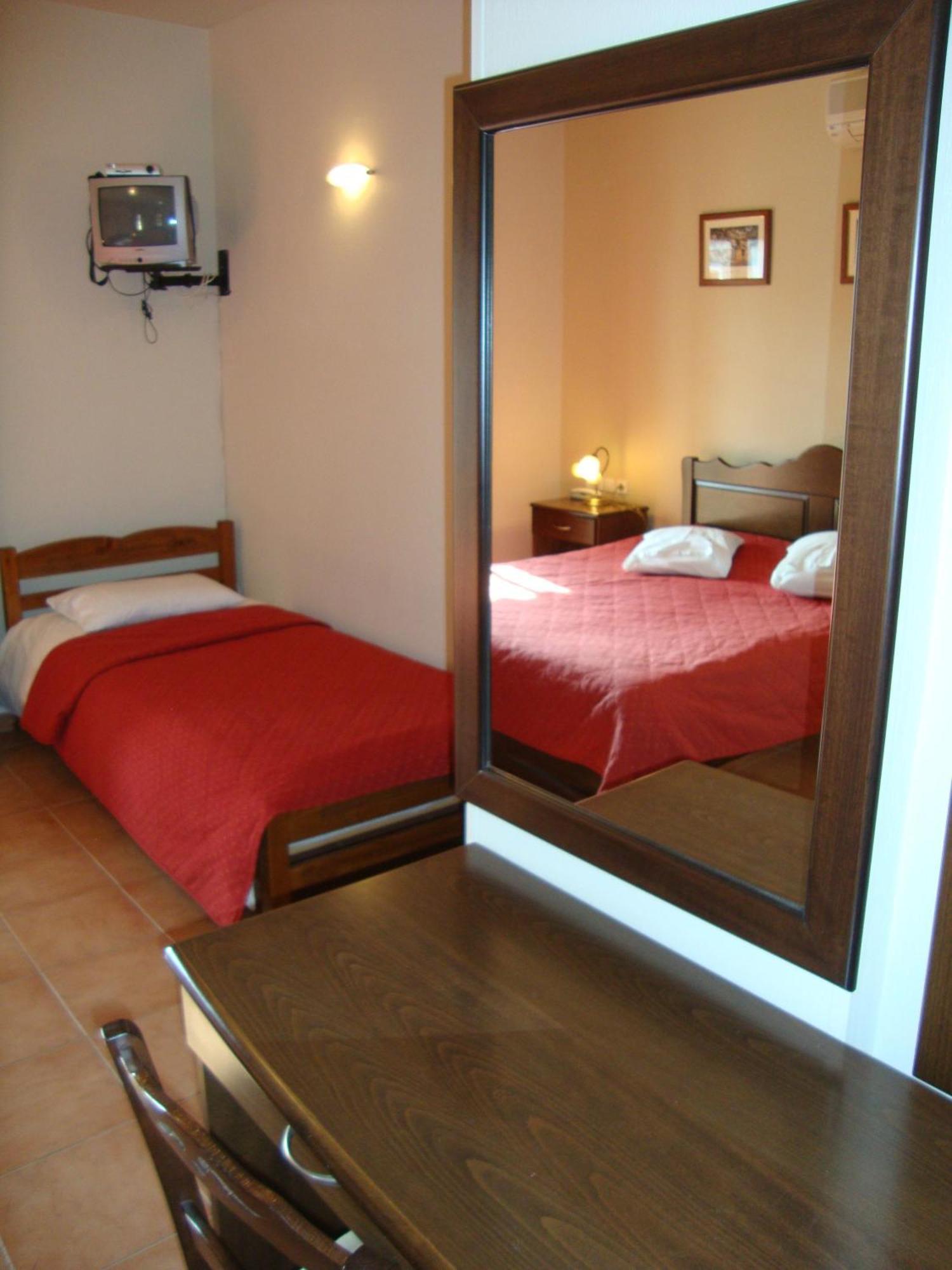 Enalion Hotel Кала Нера Екстериор снимка