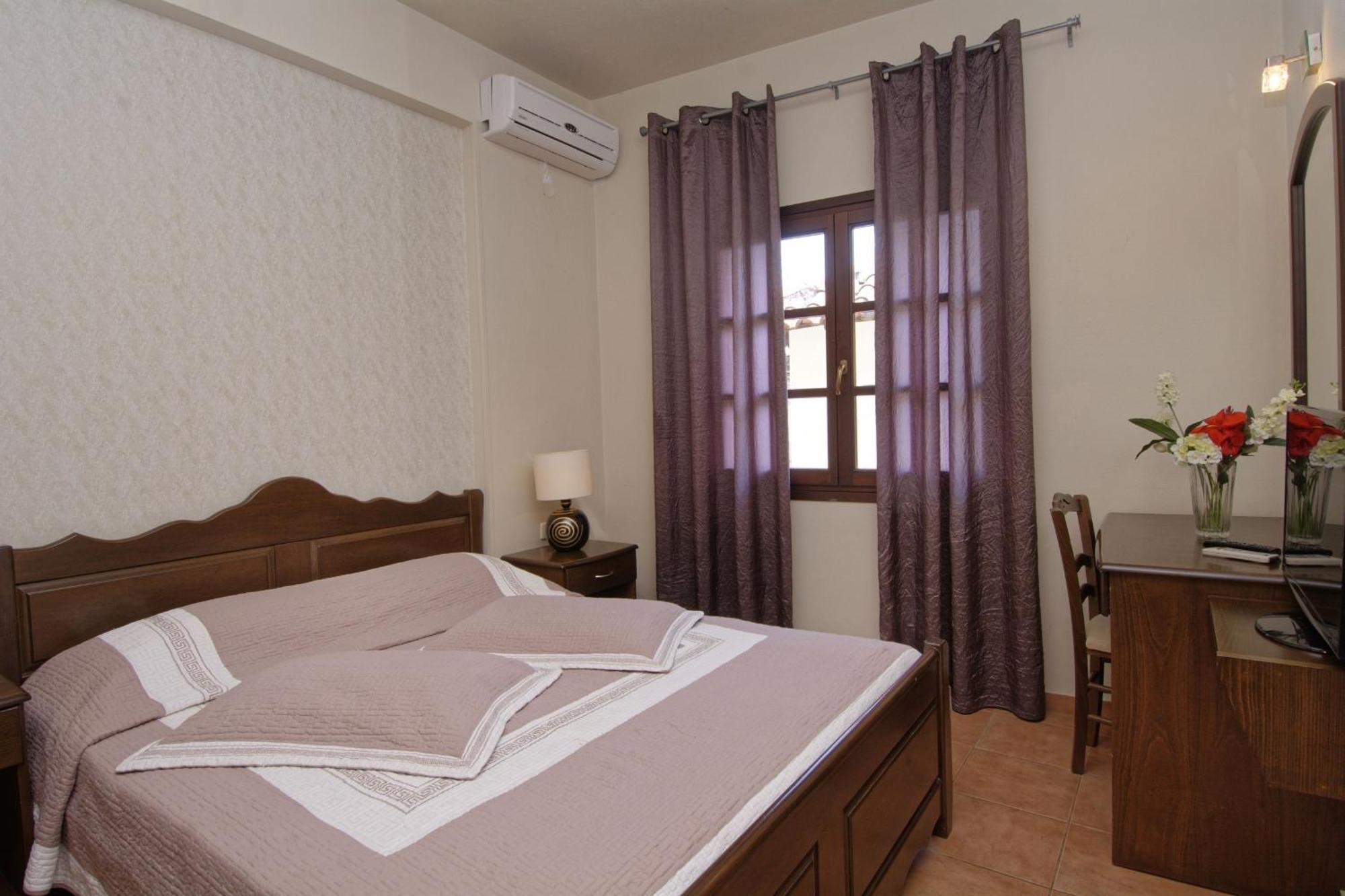 Enalion Hotel Кала Нера Екстериор снимка